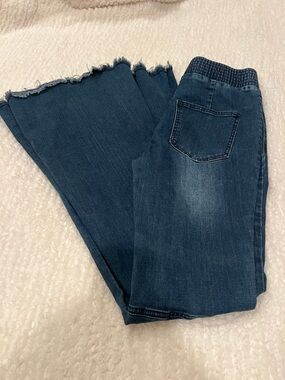 Juniors Dark Blue Stretch Flare Jeans with Raw Hem size medium
